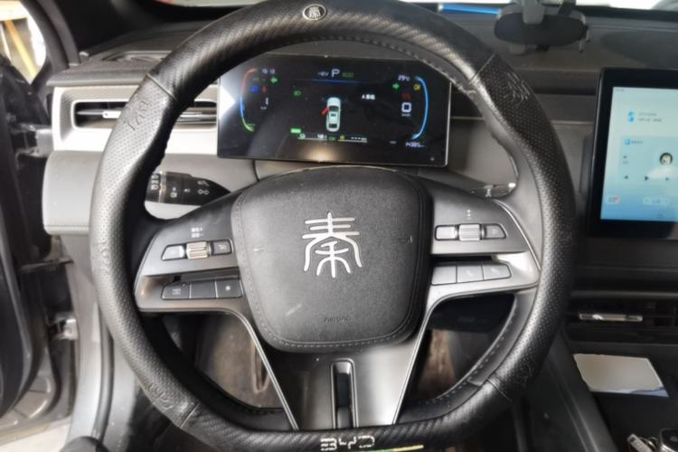 Used BYD Qin PLUS 2025 DM-i Smart Drive 55KM Leading Model Steering Wheel
