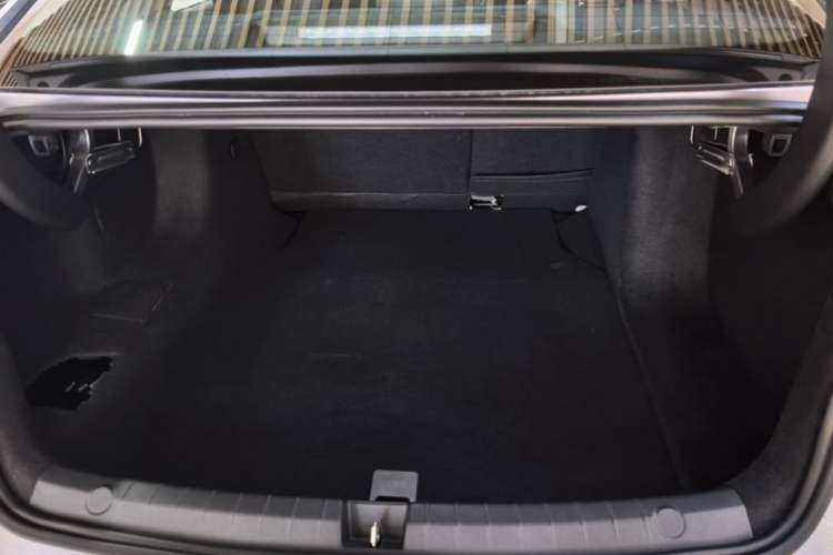 Used BYD Qin PLUS 2025 DM-i Smart Drive 55KM Beyond Model Trunk