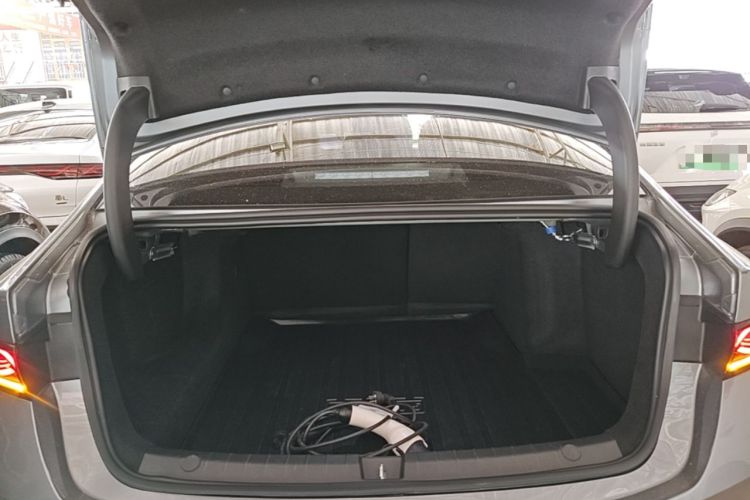 Used BYD Qin PLUS 2025 DM-i Smart Drive 55KM Leading Model Trunk