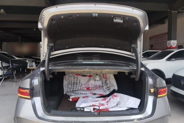Used BYD Qin PLUS 2025 DM-i Smart Drive 55KM Leading Model Trunk