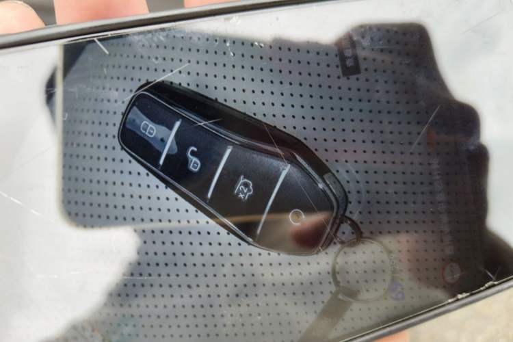 Used BYD Qin PLUS 2025 DM-i Smart Drive 55KM Leading Model Vehicle Key
