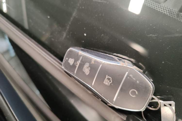 Used BYD Qin PLUS 2025 DM-i Smart Drive 120KM Superior Model Vehicle Key