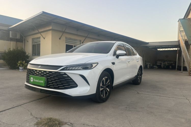 BYD Qin PLUS 2025 DM-i Smart Drive 120KM Superior Model