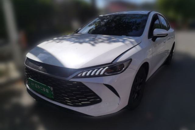 BYD Qin PLUS 2025 DM-i Smart Drive 55KM Leading Model с пробегом