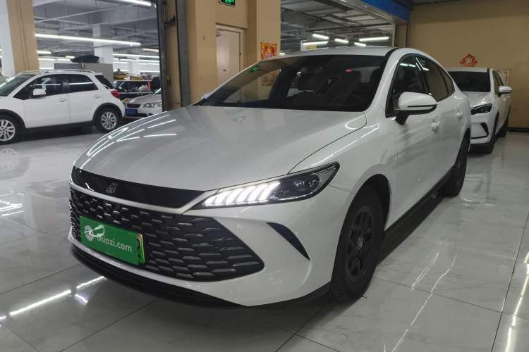 Used BYD Qin PLUS 2025 DM-i Smart Drive 55KM Leading Model Guazi used car, China used car export, Used car for sale, Used BYD cars, Cheapest cars for sale