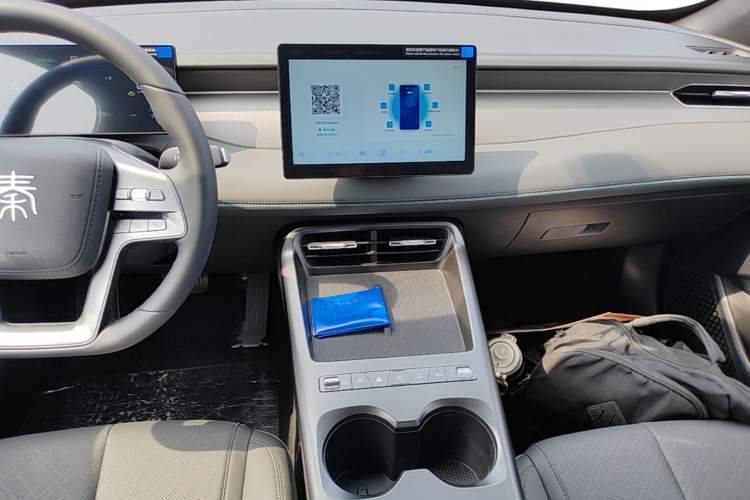 Used BYD Qin PLUS  Audio And AC Panel