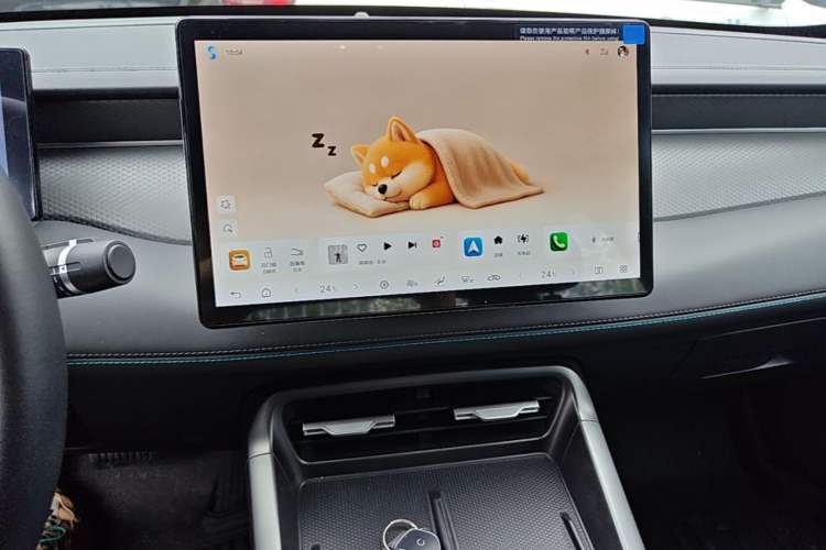 Used BYD Qin PLUS 2025 DM-i Smart Drive 55KM Beyond Model Audio And AC Panel