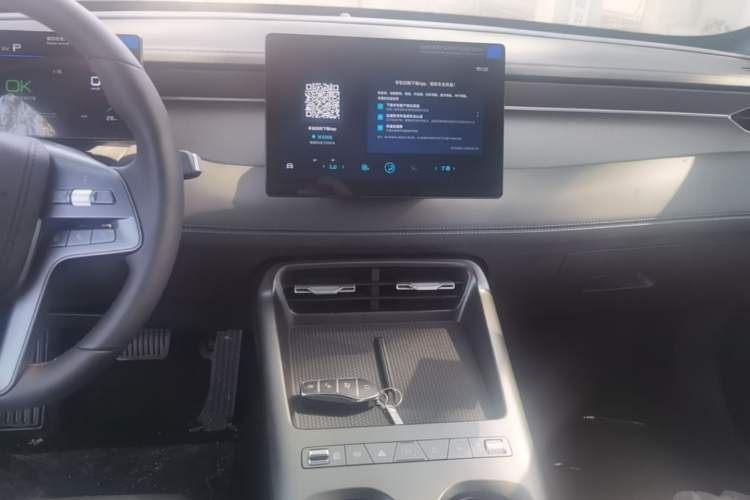 Used BYD Qin PLUS  Audio And AC Panel