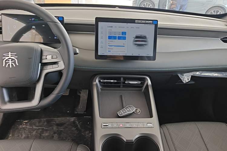 Used BYD Qin PLUS  Audio And AC Panel