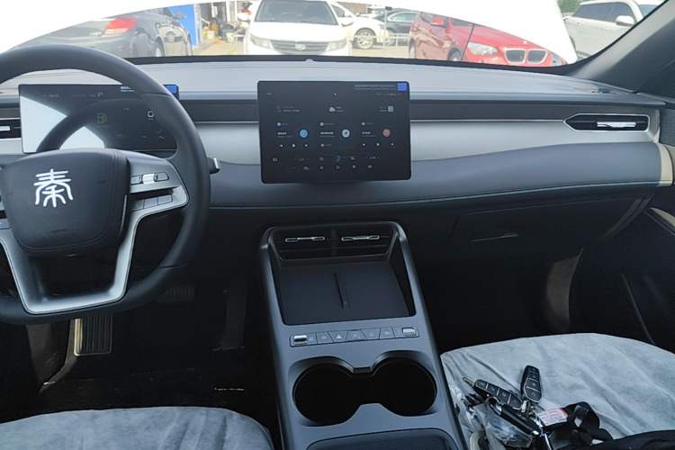 Used BYD Qin PLUS  Audio And AC Panel