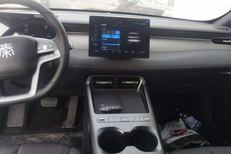 Used BYD Qin PLUS  Audio And AC Panel
