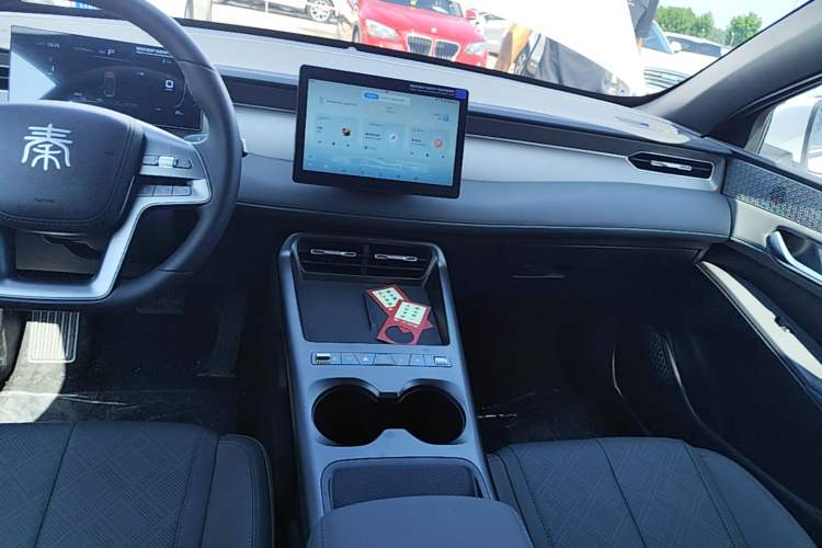 Used BYD Qin PLUS  Audio And AC Panel