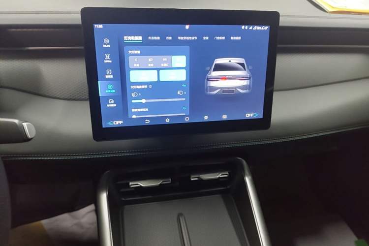 Used BYD Qin PLUS  Audio And AC Panel