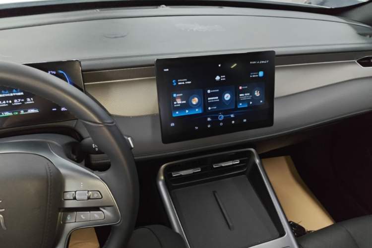 Used BYD Qin PLUS  Audio And AC Panel