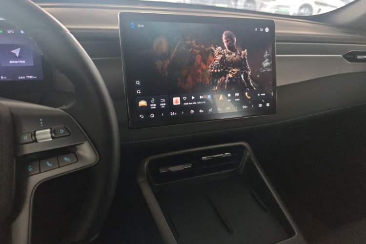 Used BYD Qin PLUS 2025 EV Smart Drive Edition 510KM Leading Model Audio And AC Panel