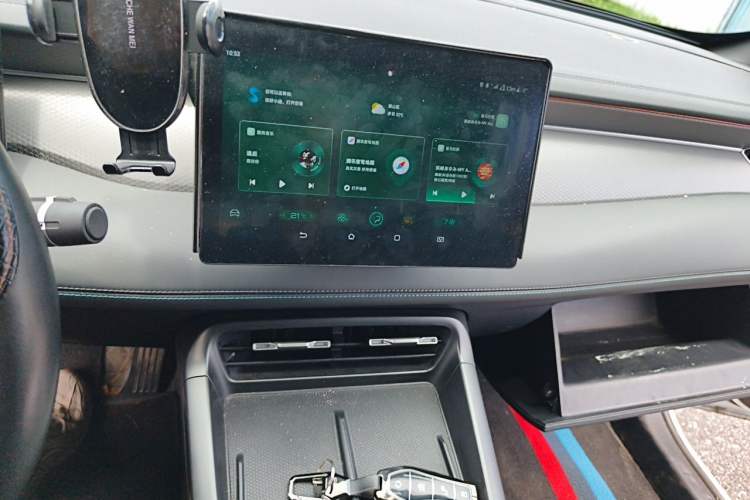 Used BYD Qin PLUS 2025 DM-i Smart Drive 55KM Leading Model Audio And AC Panel