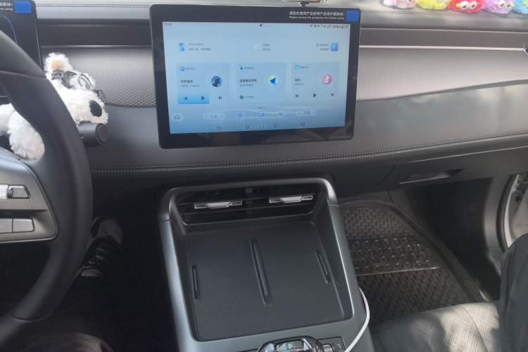 Used BYD Qin PLUS 2025 DM-i Smart Drive 55KM Leading Model Audio And AC Panel