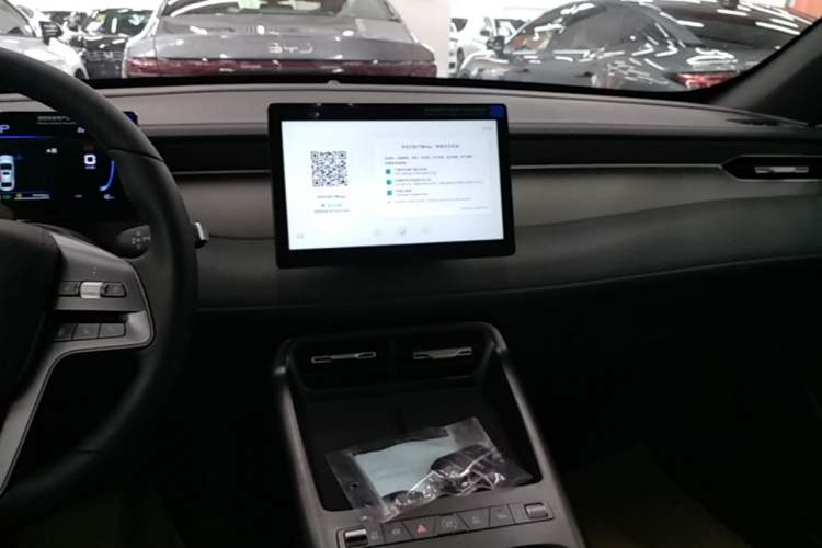 Used BYD Qin PLUS  Audio And AC Panel
