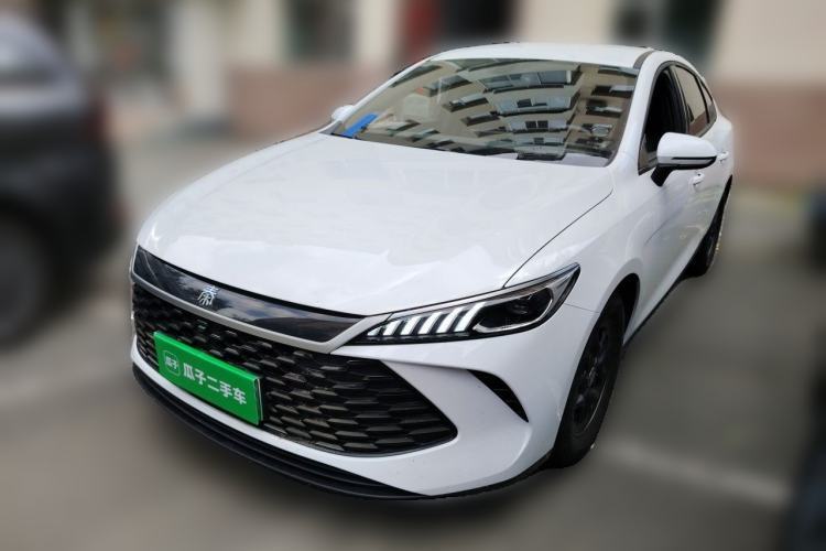 Used BYD Qin PLUS 2025 DM-i Smart Drive 55KM Leading Model Guazi used car, China used car export, Used car for sale, Used BYD cars, Cheapest cars for sale