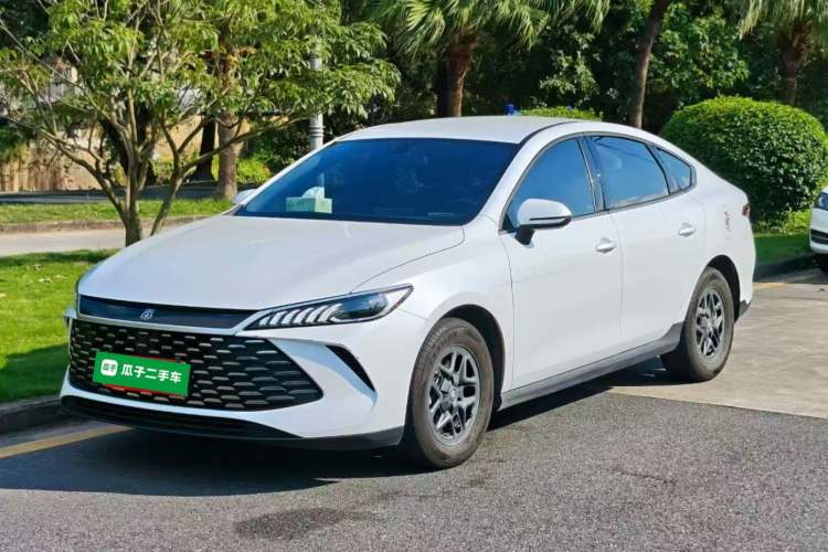 BYD Qin PLUS 2025 DM-i Smart Drive 55KM Leading Model