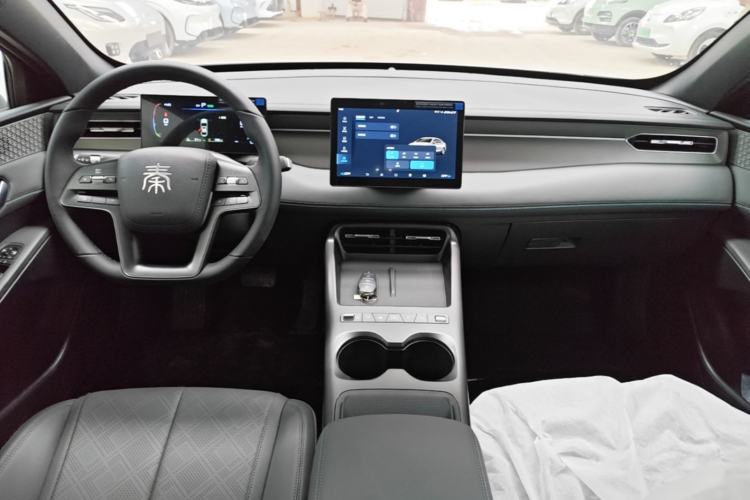 Used BYD Qin PLUS  Center Console