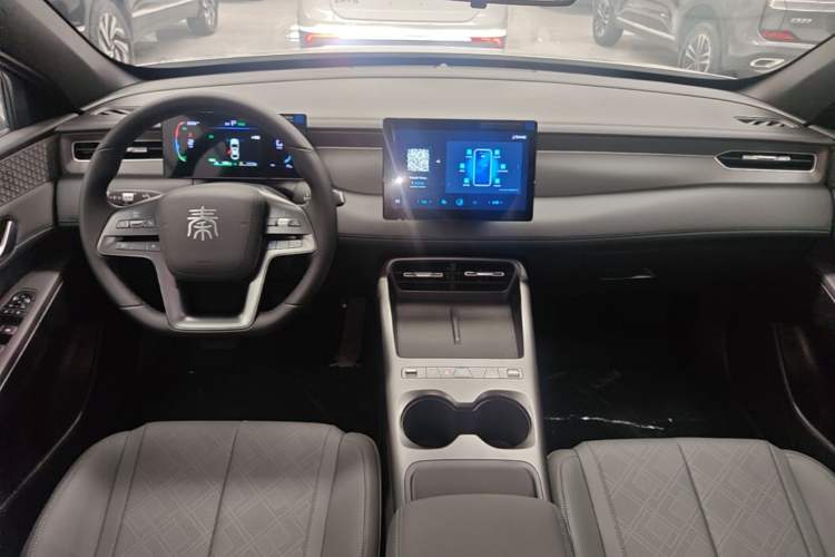 Used BYD Qin PLUS  Center Console