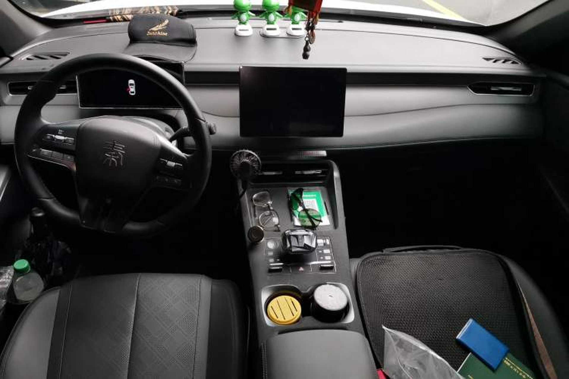 Used BYD Qin PLUS 2025 DM-i Smart Drive 55KM Leading Model Center Console