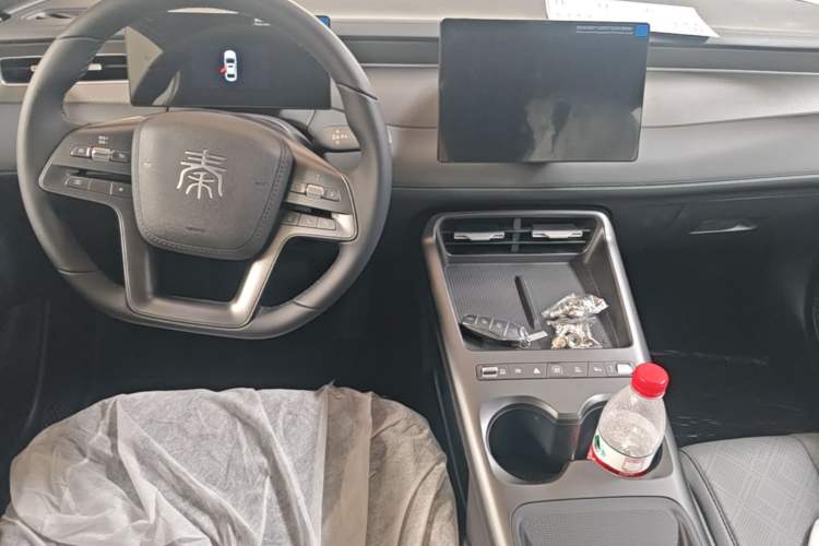 Used BYD Qin PLUS  Center Console