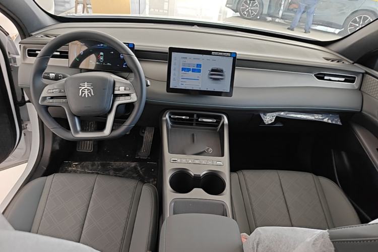 Used BYD Qin PLUS  Center Console