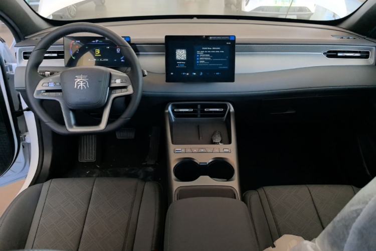 Used BYD Qin PLUS  Center Console