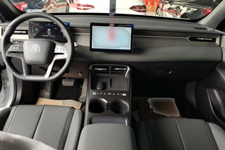 Used BYD Qin PLUS  Center Console