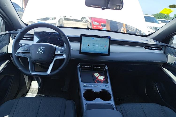Used BYD Qin PLUS  Center Console