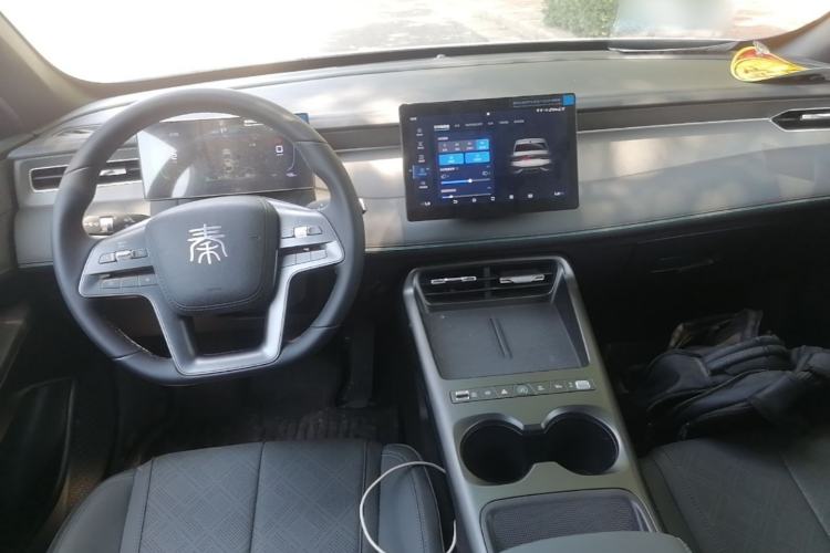 Used BYD Qin PLUS  Center Console