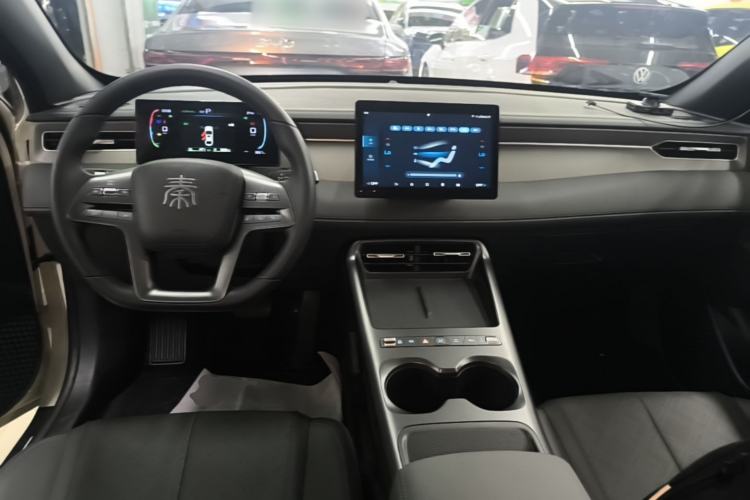 Used BYD Qin PLUS  Center Console