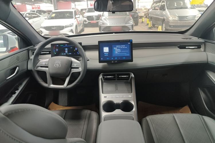 Used BYD Qin PLUS  Center Console