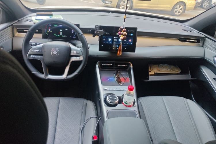 Used BYD Qin PLUS  Center Console
