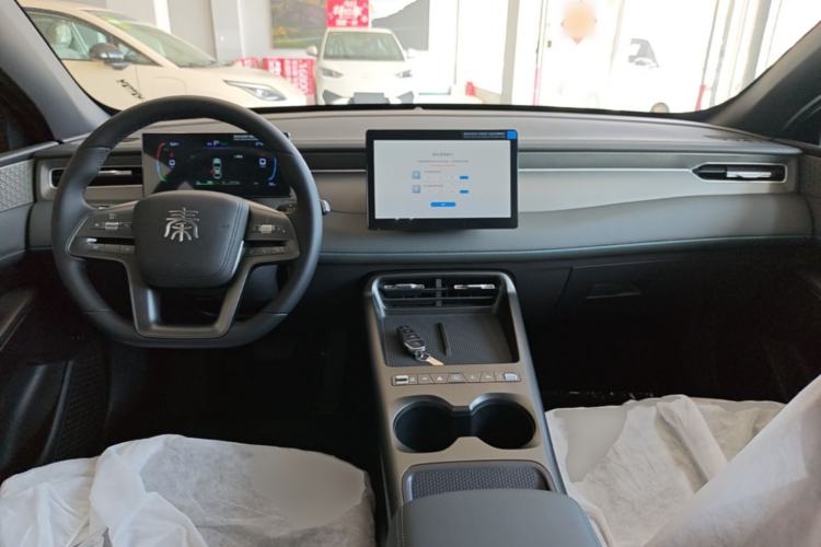 Used BYD Qin PLUS  Center Console
