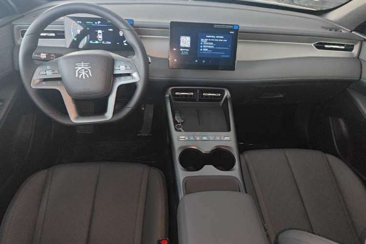 Used BYD Qin PLUS  Center Console