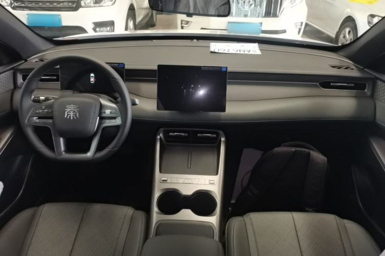 Used BYD Qin PLUS  Center Console