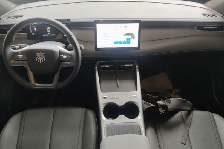 Used BYD Qin PLUS  Center Console