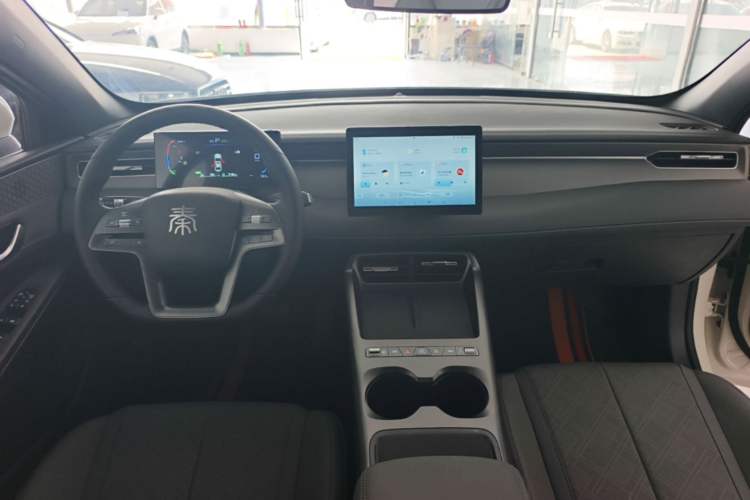 Used BYD Qin PLUS  Center Console