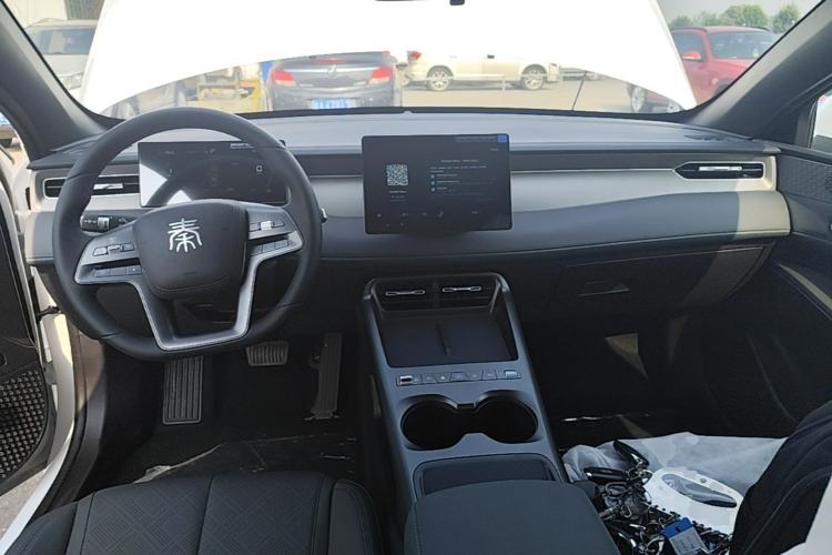 Used BYD Qin PLUS  Center Console