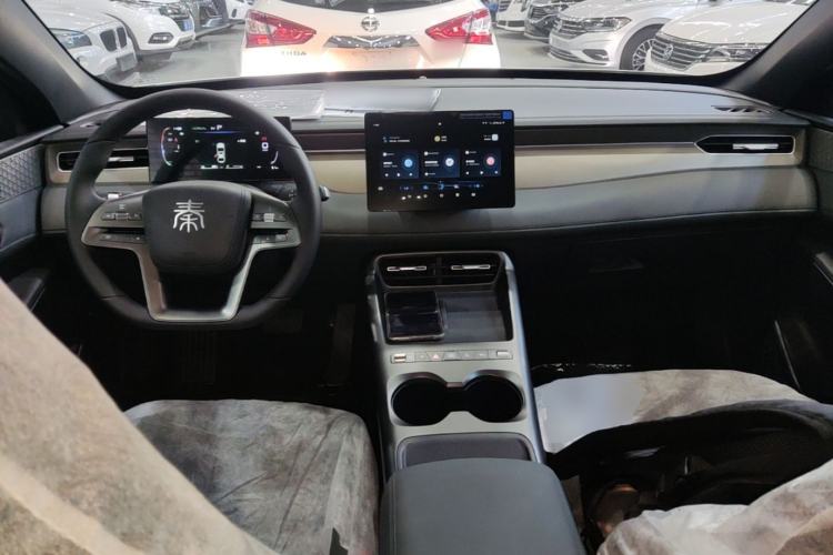 Used BYD Qin PLUS  Center Console
