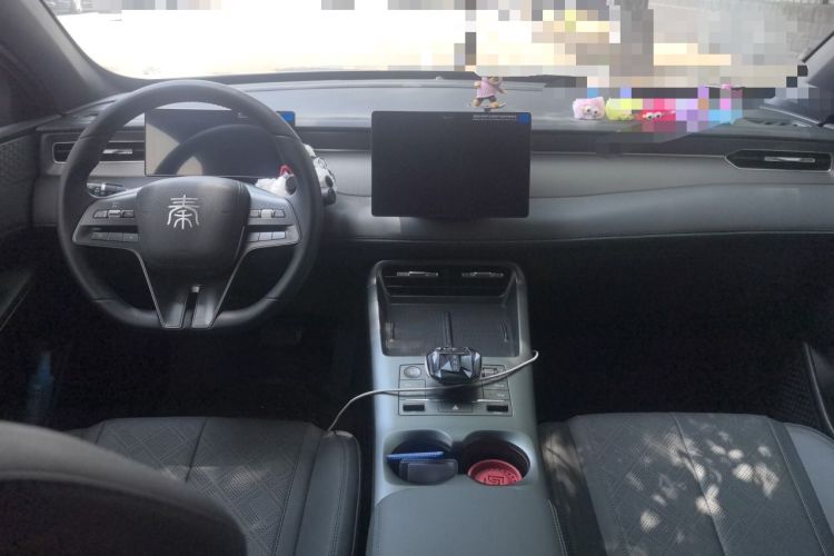 Used BYD Qin PLUS 2025 DM-i Smart Drive 55KM Leading Model Center Console