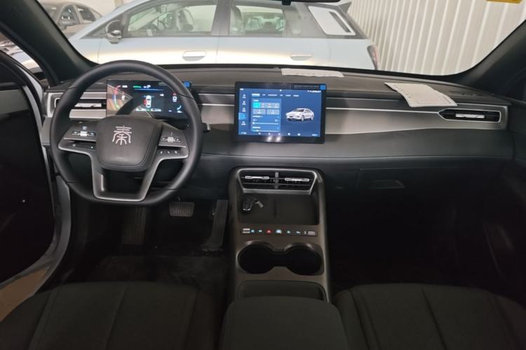 Used BYD Qin PLUS  Center Console