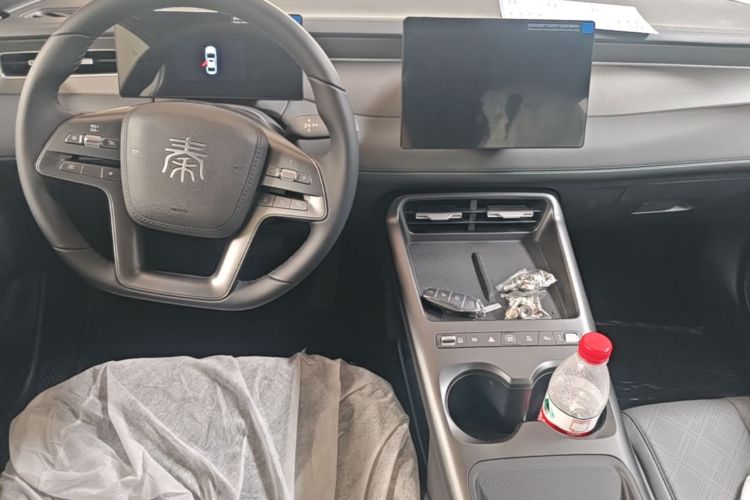 Used BYD Qin PLUS  Center Console