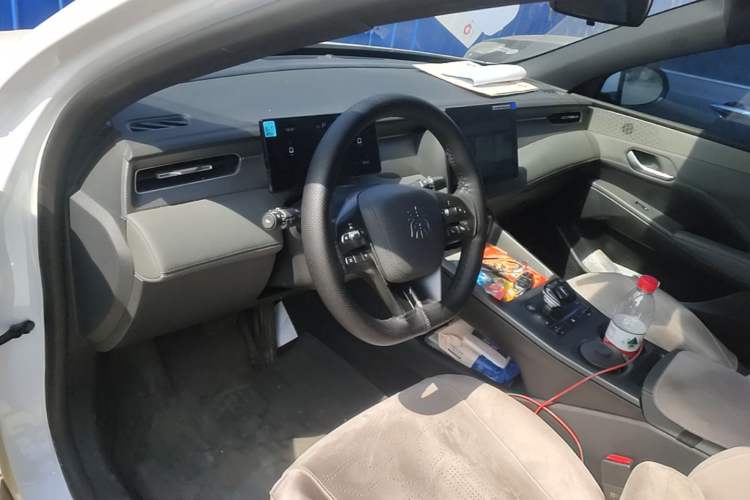 Used BYD Qin PLUS 2025 DM-i Smart Drive 55KM Leading Model Center Console