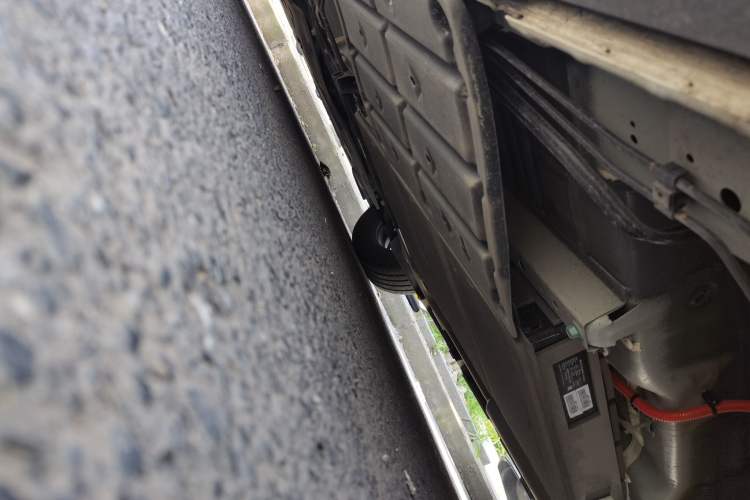 Used BYD Qin PLUS 2025 DM-i Smart Drive 55KM Leading Model Chassis Rear Left