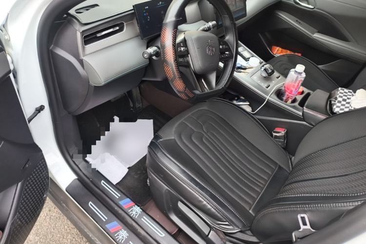 Used BYD Qin PLUS 2025 DM-i Smart Drive 55KM Leading Model Driver Seat