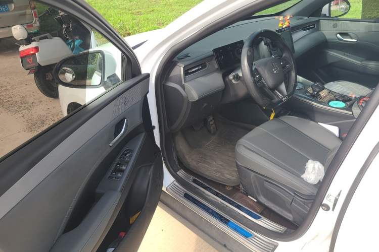 Used BYD Qin PLUS 2025 DM-i Smart Drive 55KM Leading Model Driver Seat
